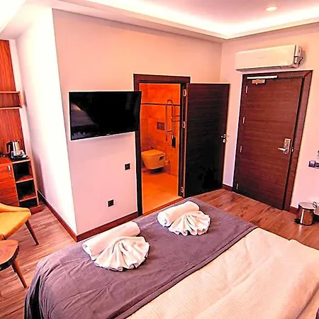 Yaman Hotel *