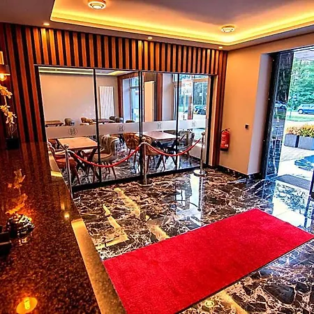 Yaman Hotel